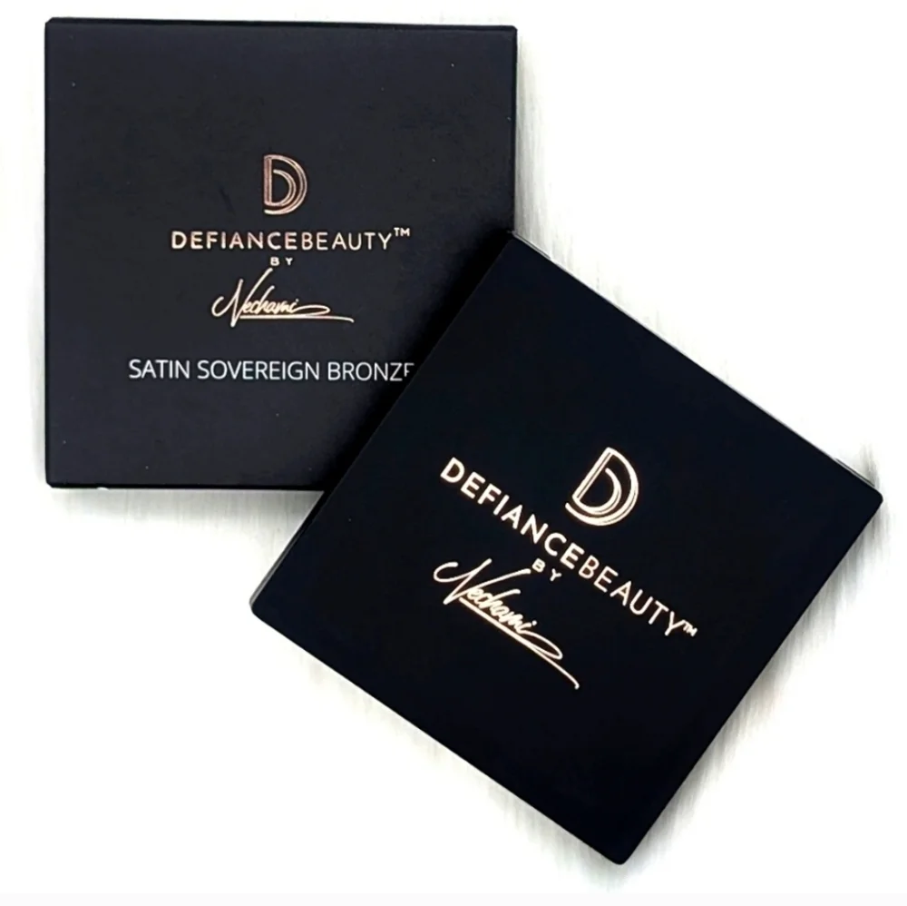 DEFIANCE BEAUTY Satin Sovereign Bronzerin Color:Immortal Envy NEW IN BOX
